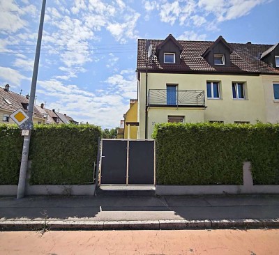 � Familienfreundliche Doppelhaushälfte in Geislingen mit Garten & Garage – frisch modernisiert! �