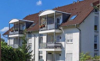 Gemütliche 2-Zimmer-EG-Wohnung mit Terrasse und Stellplatz in RV-Oberzell