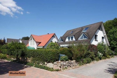 Einfamilienhaus mit Doppelgarage + guter Bauzustand +