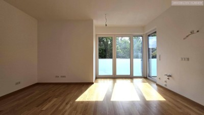 Super-schicke Neubauwohnung direkt am Hunyadi Schlosspark - NEUE KÜCHE!!