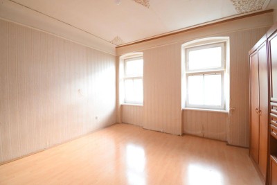 ++NEU++ sanierungsbedürftige 2-Zimmerwohnung mit viel Potenzial!!