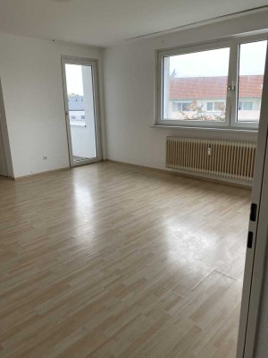 schicke 2 Zimmer Wohnung mit Balkon