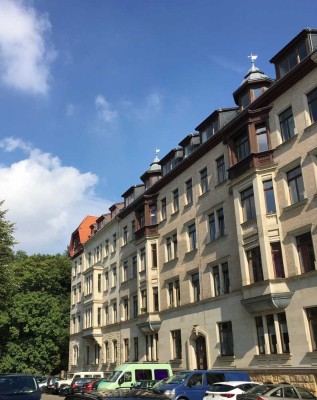 Wohnen am Rosenthal -  großzügige 2 -Zimmer-Wohnung,Tgl Wannen-Dusch-Bad+ GWC