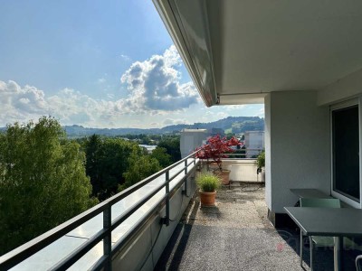 Penthouse-Feeling über den Dächern Kemptens – modernisiertes Wohnjuwel mit traumhaftem Bergblick