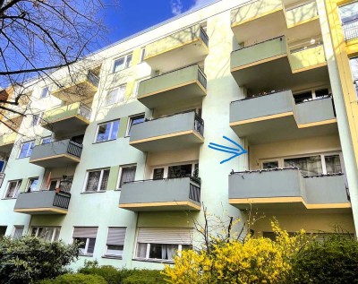 Sehr ruhiges & bezugsfreies 1-Zimmerapartment mit großem Balkon und Tiefgaragenplatz