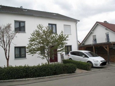 GIS IMMOBILIEN - Große DHH in Nandlstadt!