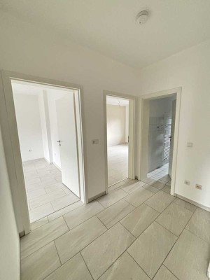 �⭐3 ZimmerWwhnung mit Südbalkon, Laminat, Fliesen, Wohnküche, & Garage⭐�