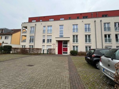 Moderne Eigentumswohnung mit Terrasse und kleinem Garten in Köln-Porz