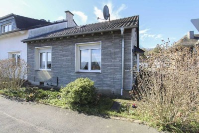 Vermietetes und sehr gepflegtes Haus in Rheinnähe in Bad Godesberg - Mehlem