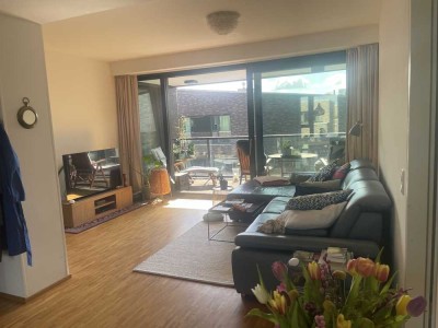 Helle 4-Zimmer-Wohnung mit Loggia