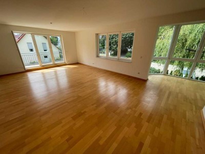 *NEU* Lichtdurchflutete Pärchen-/Singlewohnung mit Balkon und Einbauküche in Lübars (Reinickendorf)