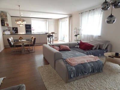 Möblierte, moderne 2-Zimmer-Wohnung mit Terrasse, Whirlpool und Garten in ruhiger Lage zu vermieten