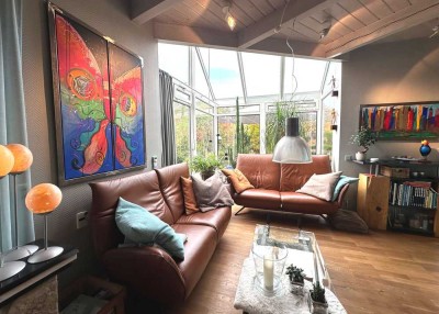 Ein Ort zum Ankommen – elegantes Einfamilienhaus mit Wellnessbereich und Wasserlandschaft