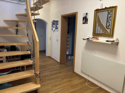 Renovierte Maisonettewohnung in Bochum Höntrop am Südpark