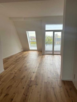 2 Zimmer Dachgeschoss Erstbezug nach Neubau Wohnung mit Balkon in Berlin Wedding