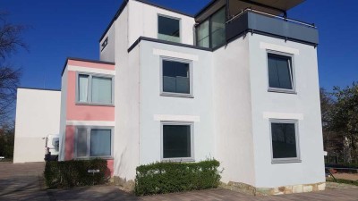 Helle 3-Zimmer-Wohnung mit 2 Balkonen in ruhiger Lage von Kronberg
