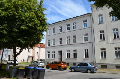 Mehrfamilienhaus mit 6 Wohneinheiten Vollvermietung im Güstrower Zentrum Nahe Rosengarten