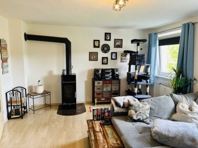 Nachmieter gesucht: Helle 3-Zimmer-Wohnung mit großer Sonnenterrasse und Garten