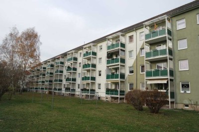 Leipzig-Sellerhausen - kleine 4-Zimmer-Wohnung mit Balkon und Wannenbad in ruhiger, grüner Umgebung