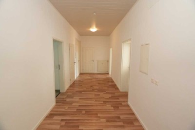 Helle 4-Zimmer Wohnung mit EBK in Zittau