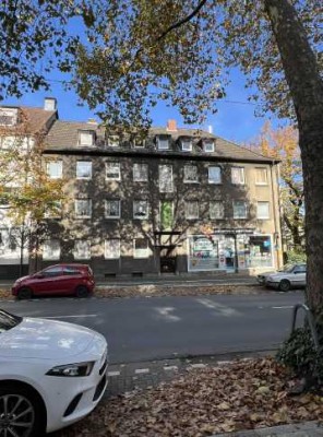 4,5 Zimmer mit Tageslichtbad und französischem Balkon