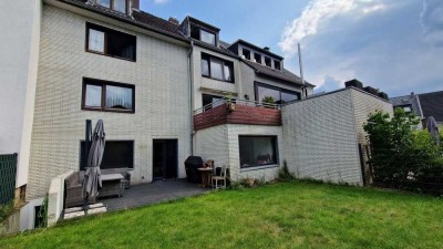 Vierfamilienhaus: 95,77 m² & 82,32 m² & 75,84 m² & 54,66 m². Terrasse, Garten, Balkon ...