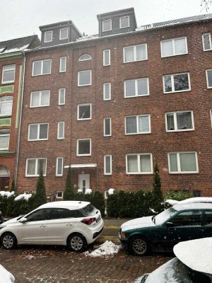 Altbau-Wohnung in zentraler Lage Nähe Städt. Krankenhaus