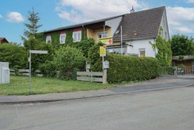 MFH mit 4 Einheiten und Top-Potenzial in Alleinlage zur flexiblen Nutzung