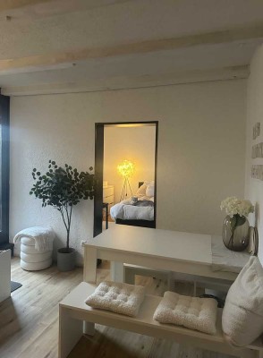 Helle 2,5-Zimmer Wohnung in Achdorf