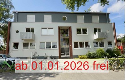 Frei ab 1.1.26 - Besondere Wohnung mit herrlichem Blick und kleinem Gärtchen - Provisonsfrei