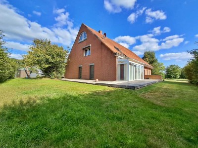 Liegenschaft bestehend aus drei hochwertigen Immobilien in Halle Hörste!