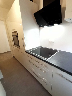 Moderne 2-Zimmer-Wohnung mit Einbauküche in Frankfurt – Frei ab 15. Oktober 2025