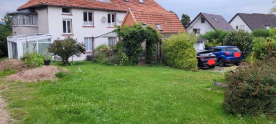 Zentrumsnahe 3,5-Zimmer-Wohnung mit Einbauküche, Garten und Terrasse in Lemgo