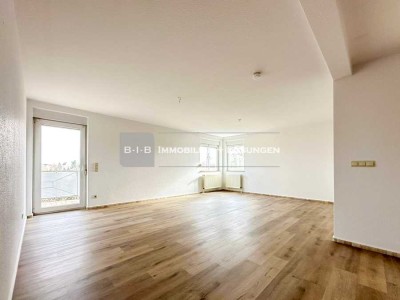 2 Zimmer (79m²) mit Balkon, Gäste-WC, Fahrstuhl und PKW-Stellplatz