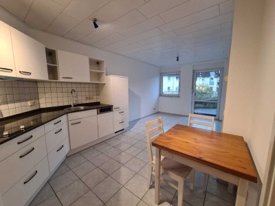 Frisch renoviert: Wohnung mit Terrasse + Tiefgaragenstellplatz in guter Lage in Wipperfürth