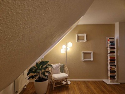 Haustierfreundlich, frisch renoviert, teilmöbliert, WG-geeignet und zentrumsnah