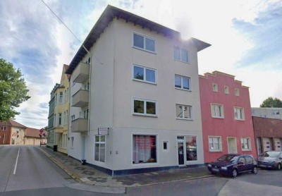 5213 - 2-Zimmer-Obergschosswohnung mit moderner EBK und Balkon!