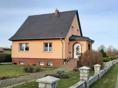 Platz für Familie, Hobby und Haustiere - gemütliches Einfamilienhaus mit Garten und Nebengelass