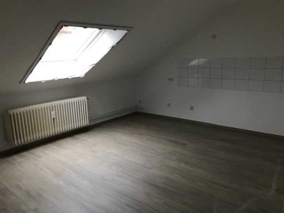 Attraktive und gepflegte 2-Raum-DG-Wohnung in Wetter (Ruhr)