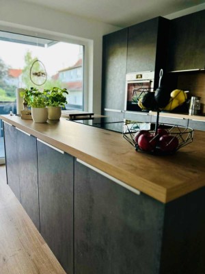 Exklusive 4-Zimmer-Wohnung mit EBK und Balkon in Heiligenzimmern