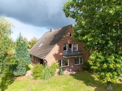 Sanierungsbedürftiges Wohnhaus mit viel Potenzial und Baugrundstück!