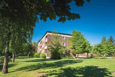 Schöne und weitläufige 3-Zimmer-Wohnung frisch saniert