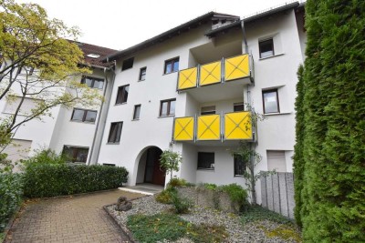 **Schafhof**Großzügige 3,5-Zimmer-Wohnung mit zwei Balkonen und TG-Stellplatz**Sofort frei**