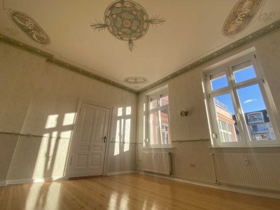 Stilvoll und mit Charme! Ruhig gelegene 2-R-WHG im Herzen der Stadt mit Gartenromantik