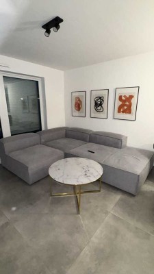 Moderne 4-Zimmer-Wohnung mit Garten, Balkon & hochwertiger Küche – nahe Porsche & Trumpf