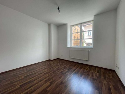 Kompakte 2- Zimmerwohnung zentral in Sonneberg!