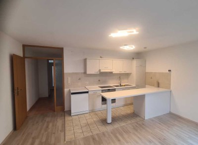 Schöne zwei Zimmer Wohnung in Ingolstadt, Süd