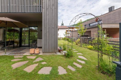 Erdgeschosswohnung im Zentrum von Schladming- Gartenidylle mit Bergblick.