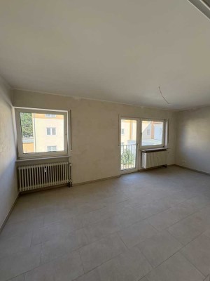 Provisionsfrei! Erstbezug nach Renovierung! 1 Zimmer Apartment mit französischem Balkon!