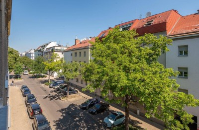 ++NEU++ Sanierungsbedürftige 1-Zimmer ALTBAU-Wohnung mit viel Potenzial!!!